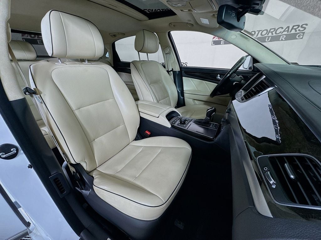 2016 Hyundai Equus Signature