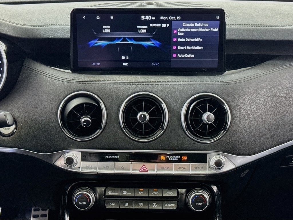 2022 Kia Stinger GT-Line Sun&Sound Package