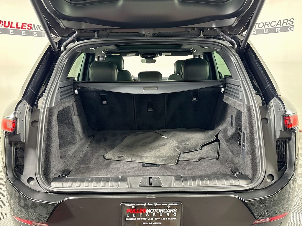 2025 Land Rover Range Rover Sport SE