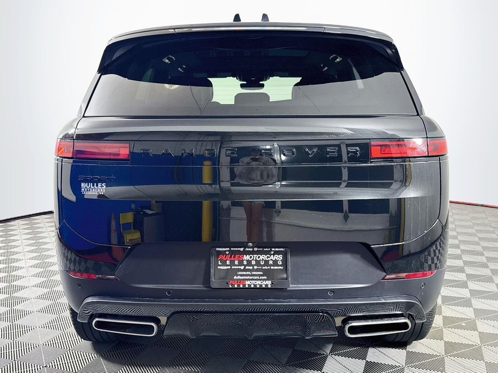 2025 Land Rover Range Rover Sport SE