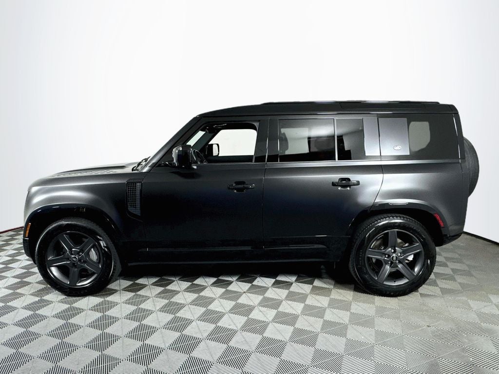 2024 Land Rover Defender X-Dynamic SE