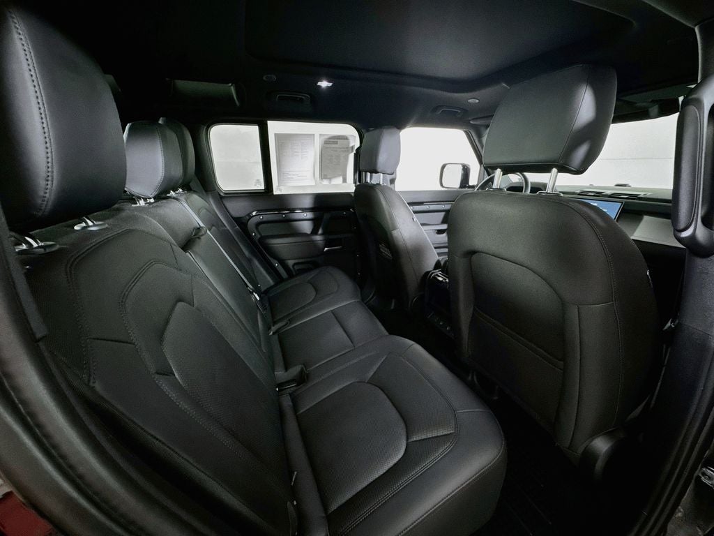 2025 Land Rover Defender P300 S