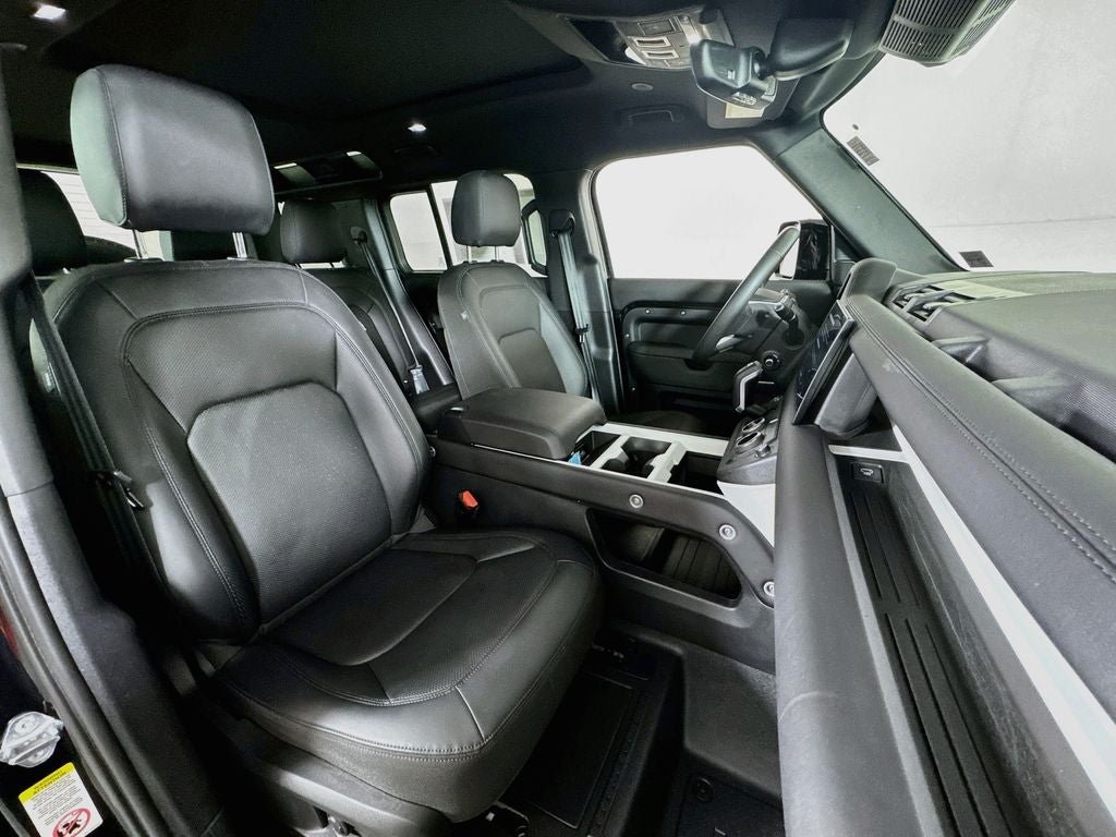 2025 Land Rover Defender P300 S