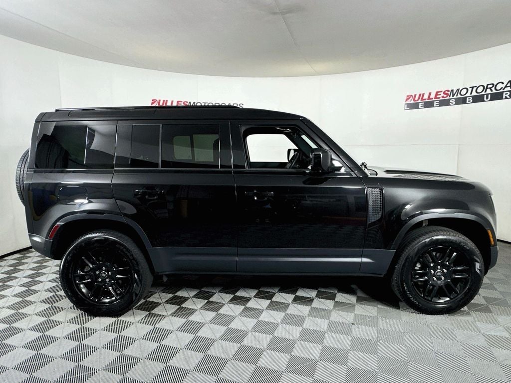 2025 Land Rover Defender P300 S