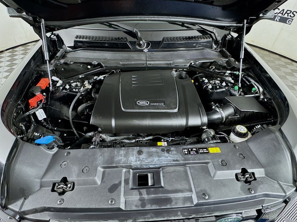 2025 Land Rover Defender S