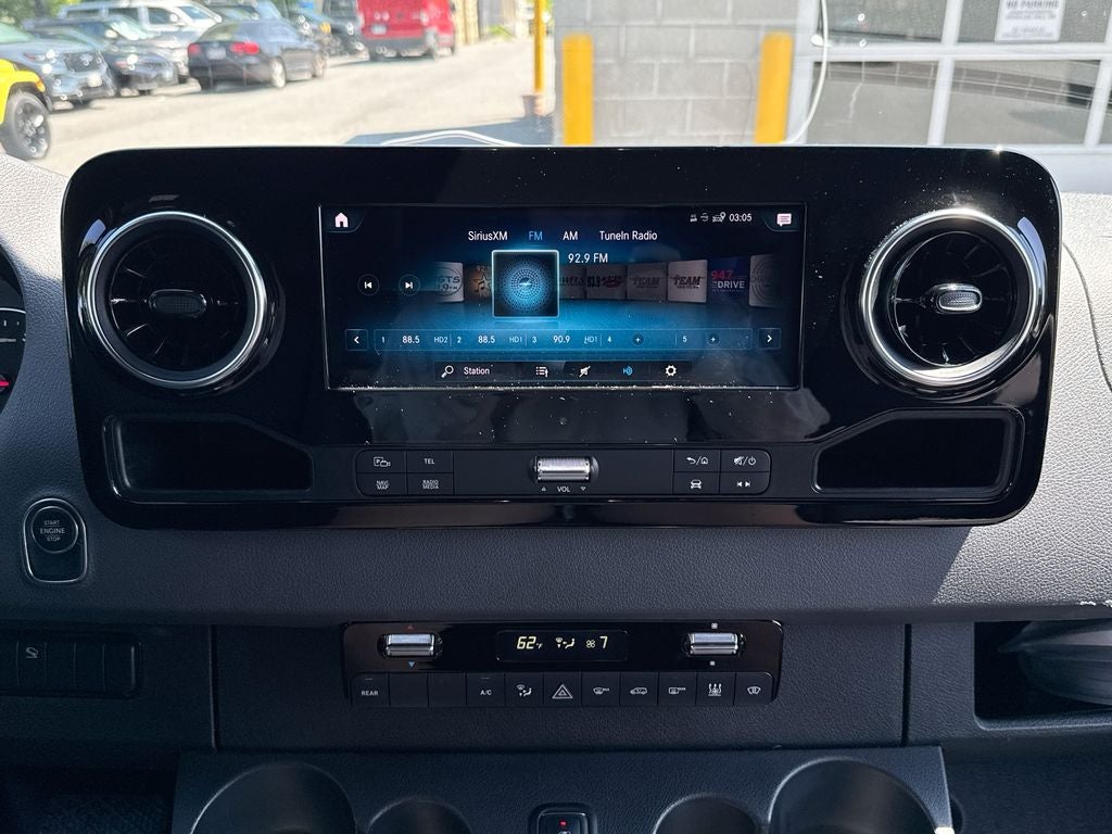 2022 Mercedes-Benz Sprinter 2500 Cargo 144 WB LUX CONVERSION PKG