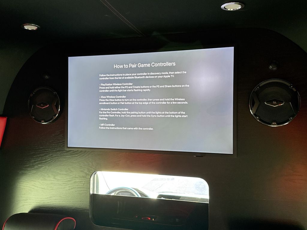 2022 Mercedes-Benz Sprinter 2500 Cargo 144 WB LUX CONVERSION PKG