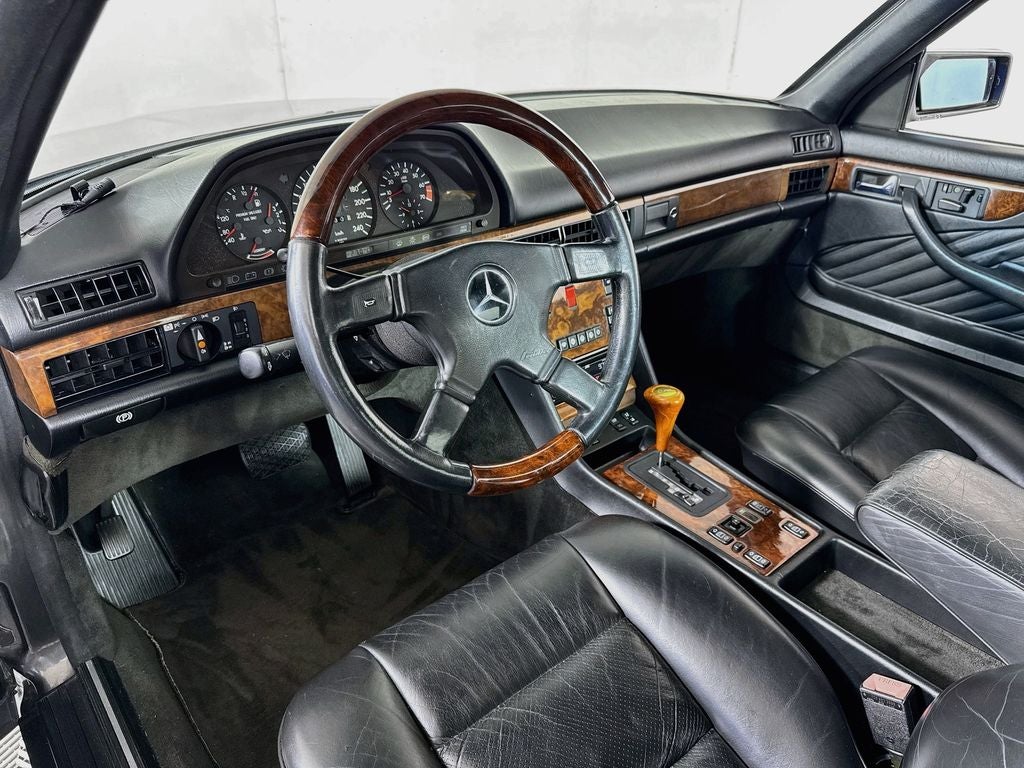 1989 Mercedes-Benz 500-Class 560 SEC
