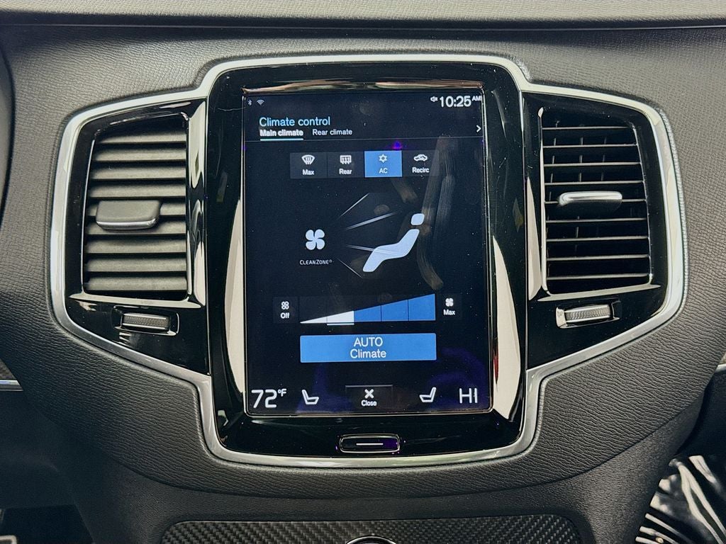 2017 Volvo XC90 T6 R-Design