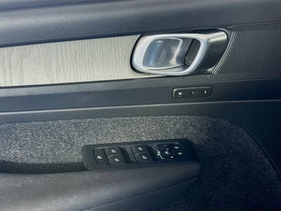 2023 Volvo XC40 B5 Core