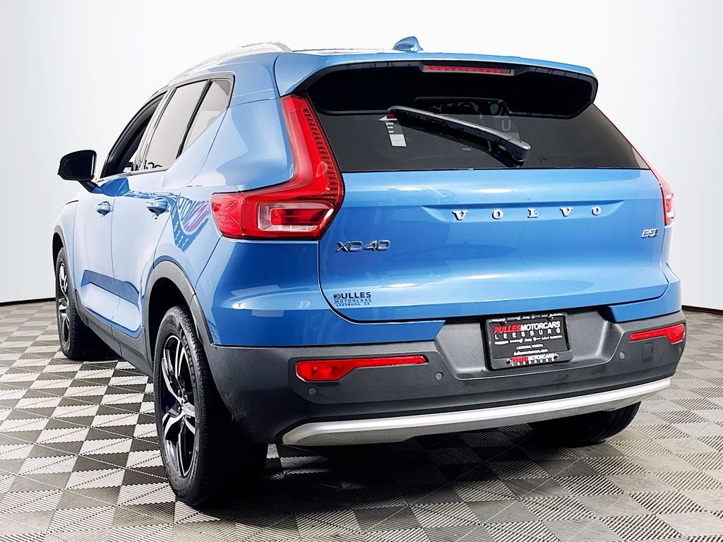 2023 Volvo XC40 B5 Core